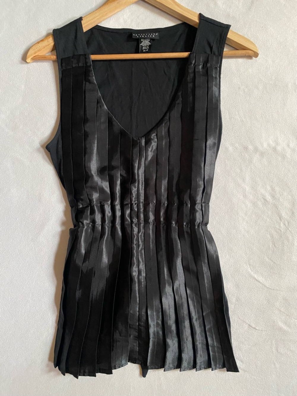Apostrophe Stretch Black Satin Pleated Tank Top V-Neck Tie Back Size M Y2K